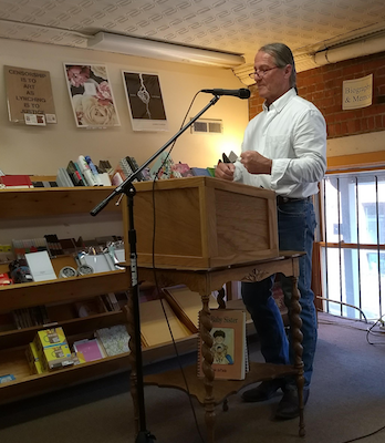 Lowell Jaeger at Country Bookshelf